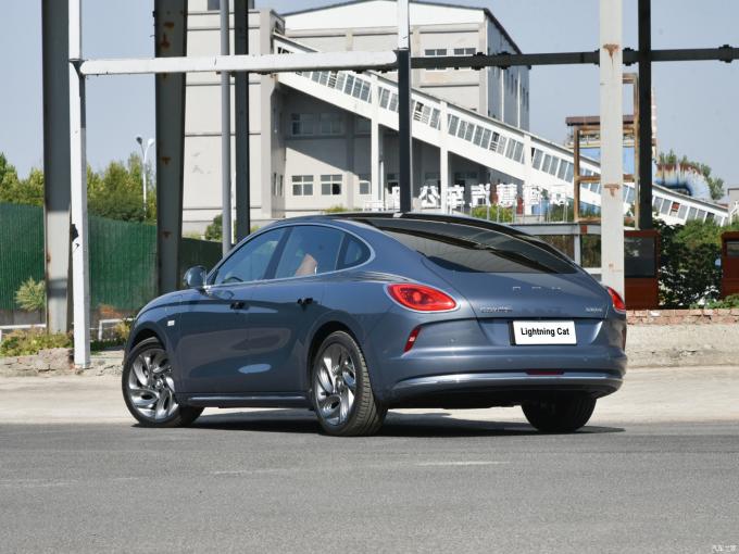 2024 Ora Cat EV Car Grand Cat Iluminación Cat Versión de noche oscura 555km 204HP 2