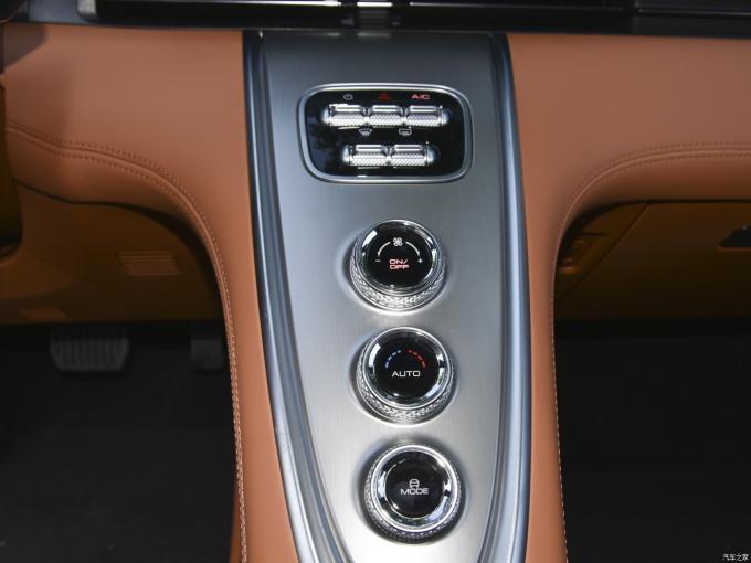 2024 Ora Cat EV Car Grand Cat Iluminación Cat Versión de noche oscura 555km 204HP 6