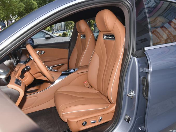 2024 Ora Cat EV Car Grand Cat Iluminación Cat Versión de noche oscura 555km 204HP 8