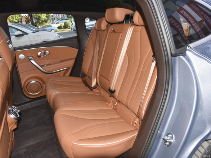 2024 Ora Cat EV Car Grand Cat Iluminación Cat Versión de noche oscura 555km 204HP 10