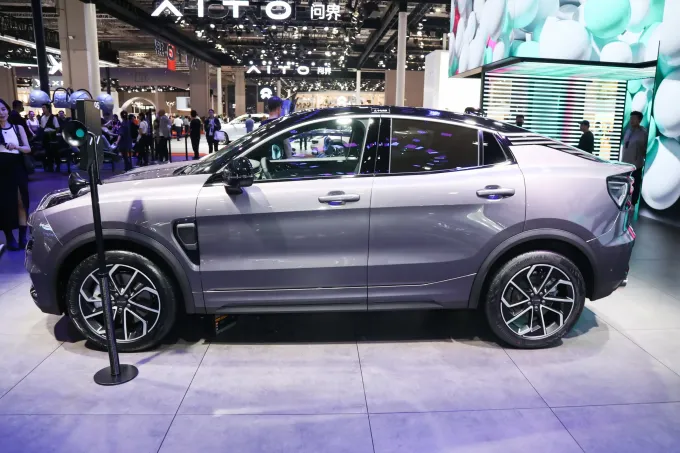 2024 Lynk & Co 05 Nueva energía 2023 1.5TD EM-P híbrido enchufable de 5 puertas y 5 asientos SUV accesorio 4